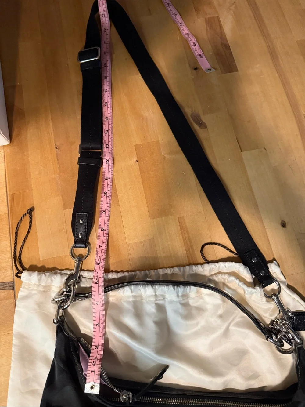 Like new Coach Black Signature Hobo Shoulder Bag